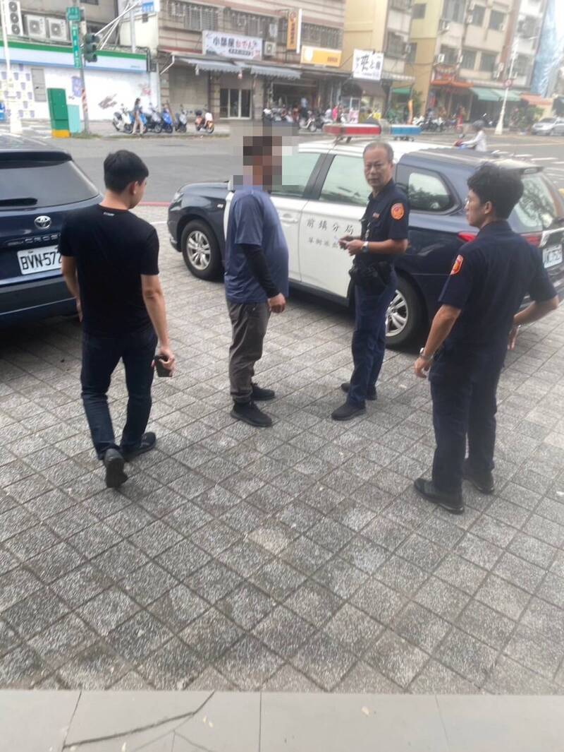 警方将刘嫌查缉到案。(图由民众提供) 警方将刘嫌查缉到案。(图由民众提供)